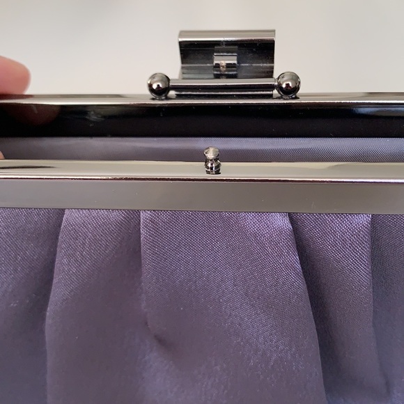 Jessica McClintock charcoal grey satin evening clutch - Picture 7 of 9